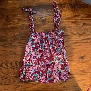 Shoulder Tie Floral American Eagle top